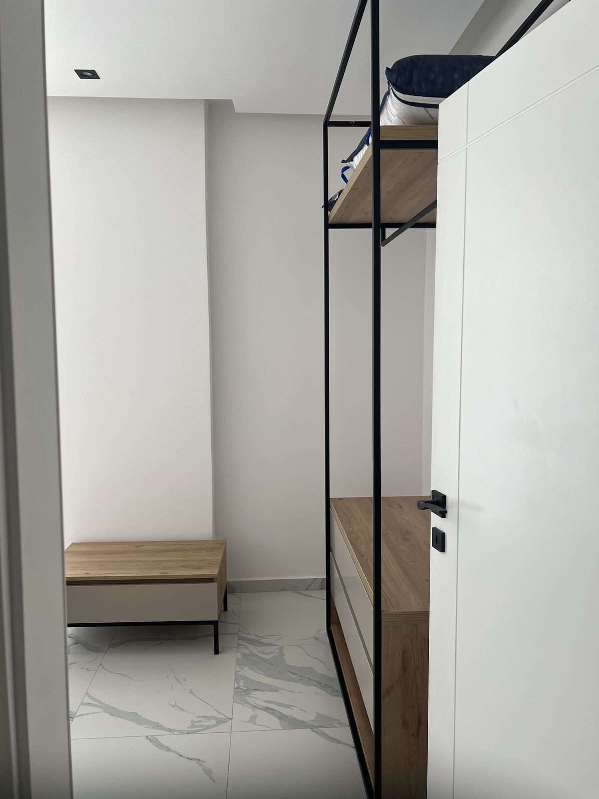 Apartment 09